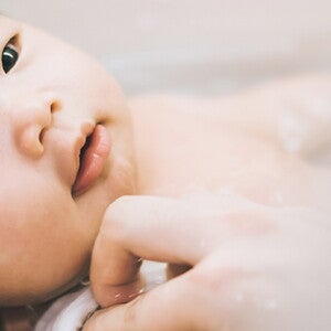 how_to_bathe_newborn