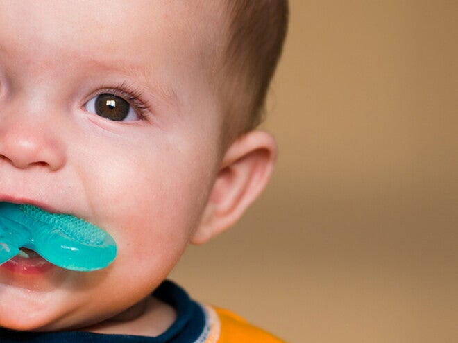 Baby teething symptoms